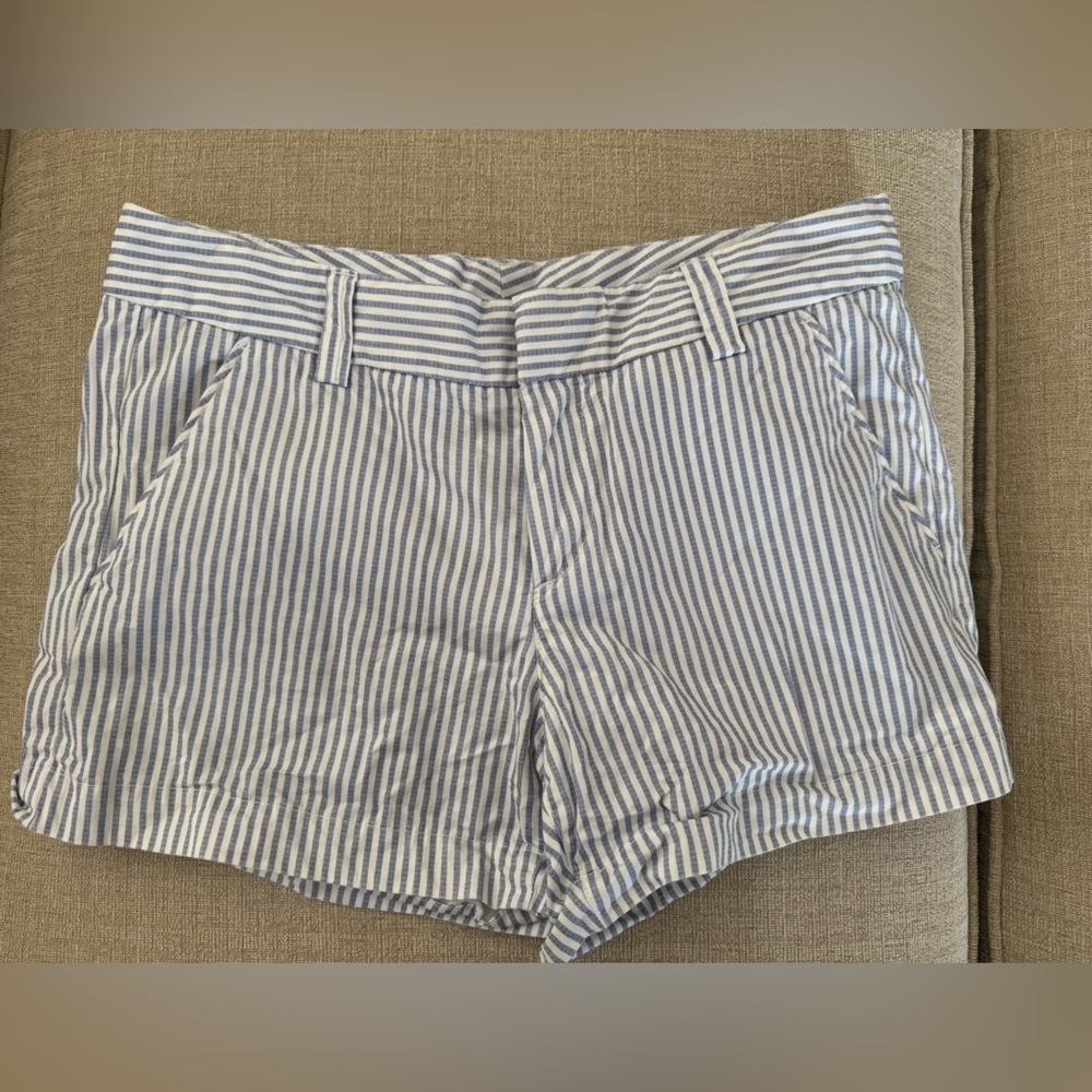 Uniqlo Beige and Blue Striped Shorts, size 6, NWOT